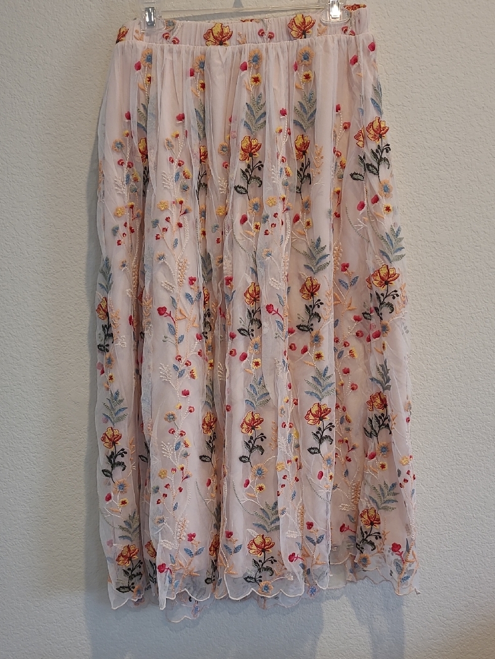 Coldwatwer Creek Embroidered Floral Midi Skirt in Blush Size M - Picture 2 of 7